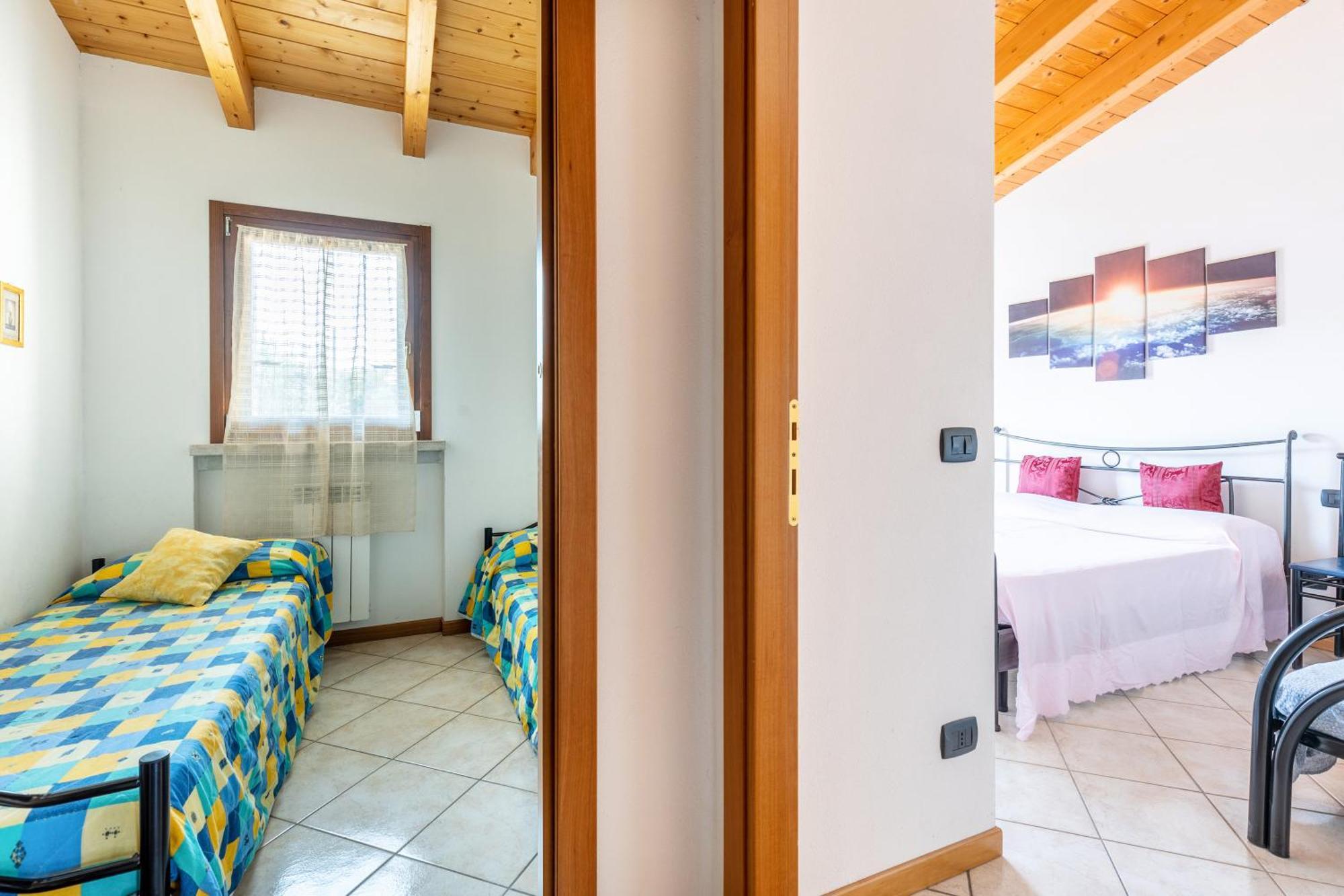 Residence La Corte Near Gardaland Кастельнуово-дель-Гарда Екстер'єр фото