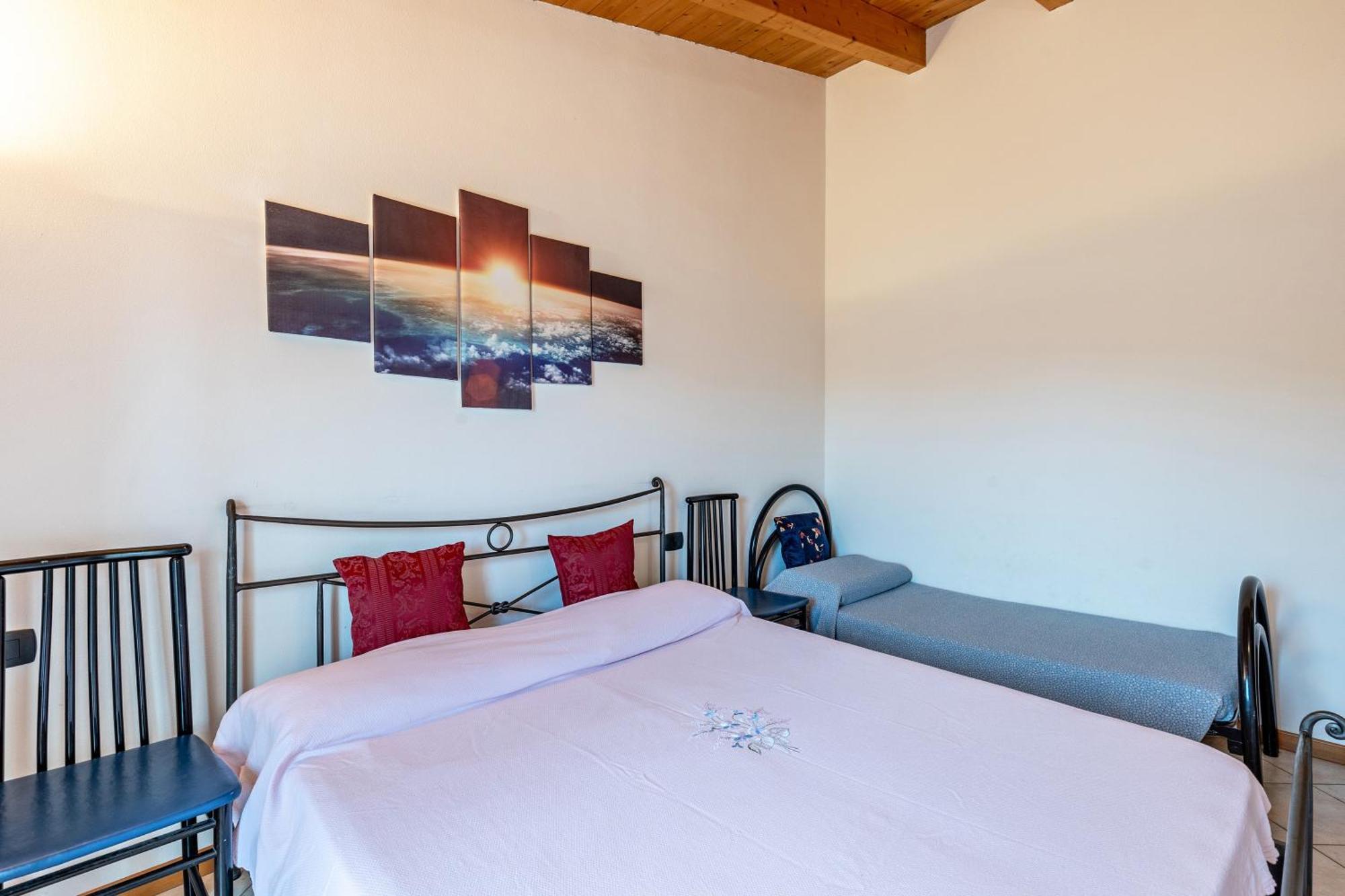 Residence La Corte Near Gardaland Кастельнуово-дель-Гарда Екстер'єр фото