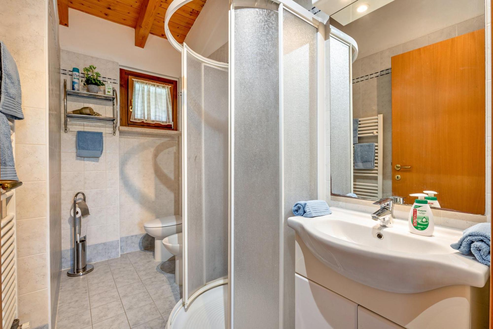 Residence La Corte Near Gardaland Кастельнуово-дель-Гарда Екстер'єр фото