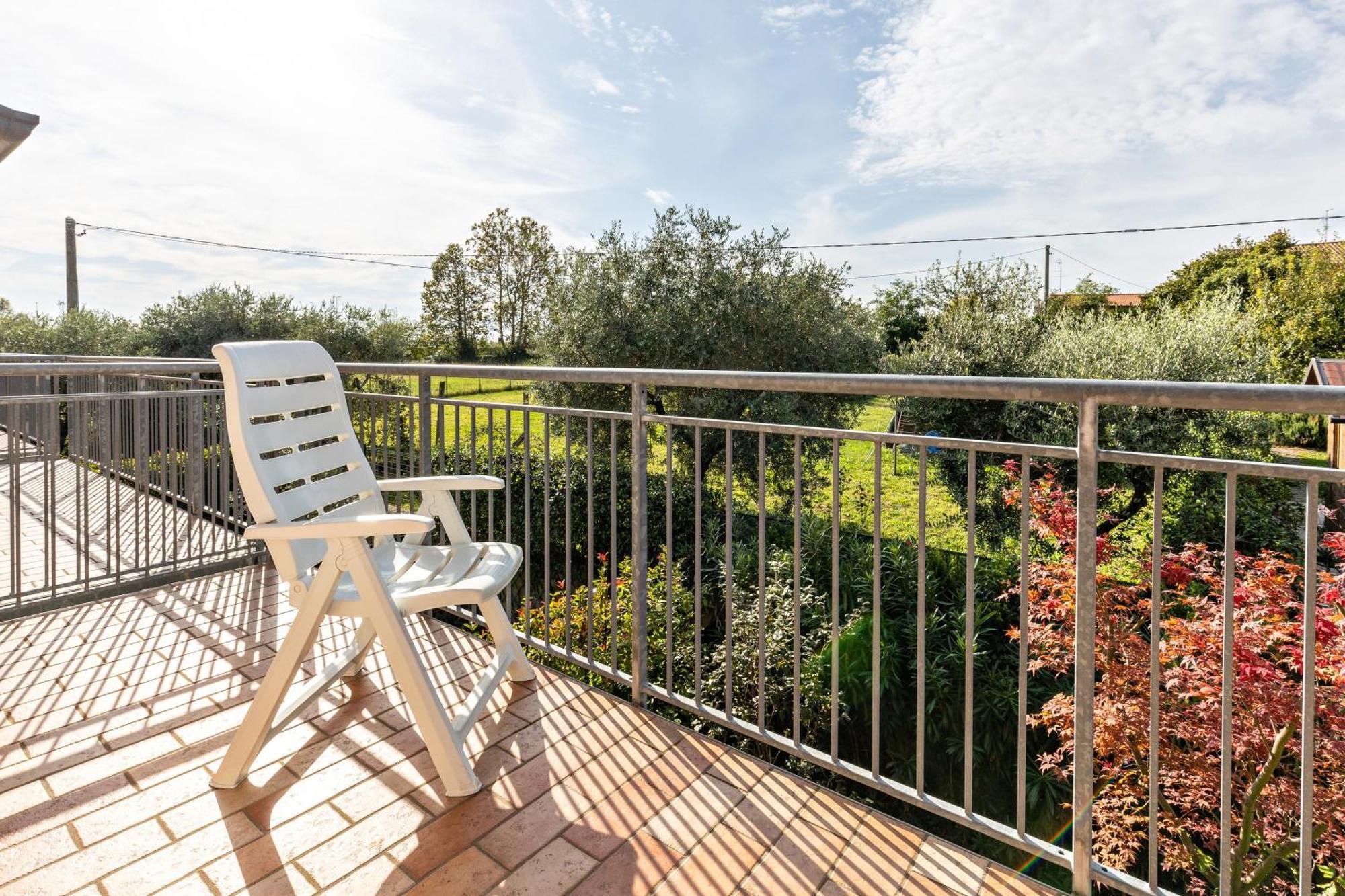 Residence La Corte Near Gardaland Кастельнуово-дель-Гарда Екстер'єр фото